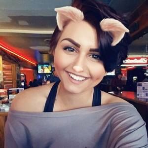 Meet your Posher, Michaella